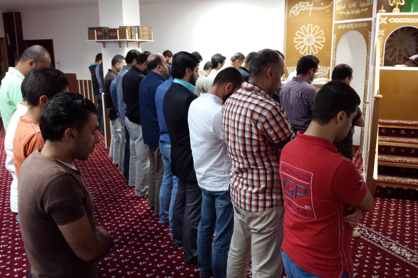 Belçika'da Şehit Aytaç Baran için gıyabi cenaze namazı kılındı Belçika'da Şehit Aytaç Baran için gıyabi cenaze namazı kılındı